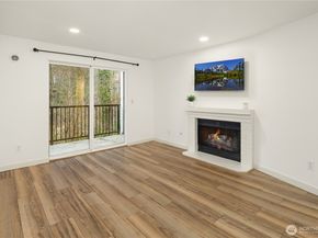 14006 NE 181st Place B205, Woodinville WA 98072