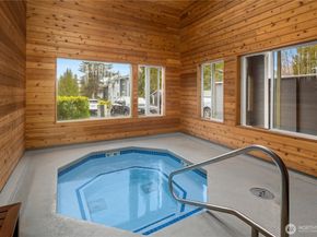 14006 NE 181st Place B205, Woodinville WA 98072