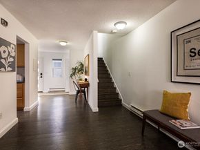 2001 E Yesler  17, Seattle WA 98122