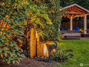 6121 140th Court NE, Redmond WA 98052