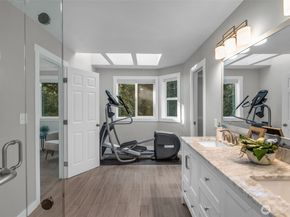 6121 140th Court NE, Redmond WA 98052