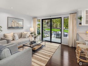 18430 NE 15th Place, Bellevue WA 98008