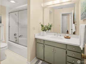 18430 NE 15th Place, Bellevue WA 98008