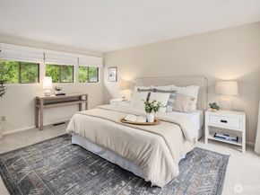 18430 NE 15th Place, Bellevue WA 98008