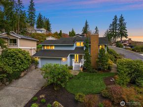 18430 NE 15th Place, Bellevue WA 98008