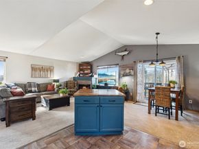 8109 2nd Place SE, Lake Stevens WA 98258