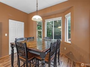115 170th Street SE, Bothell WA 98012