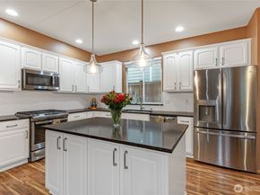 115 170th Street SE, Bothell WA 98012
