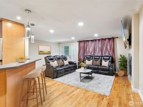 8403 NE 138th Street, Kirkland WA 98034