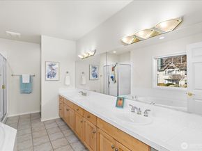 546 Walnut Street 201, Edmonds WA 98020