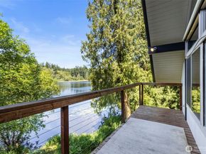 12995 Lake Shore Drive NW, Poulsbo WA 98370