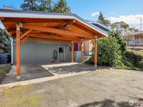 9220 10th Avenue SW, Seattle WA 98106
