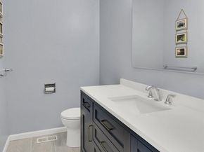 9220 10th Avenue SW, Seattle WA 98106