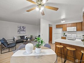 126 W Casino Road 5, Everett WA 98204