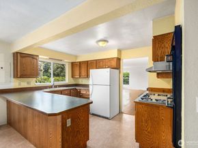 2108 E 24th Street, Bremerton WA 98310