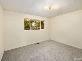 2108 E 24th Street, Bremerton WA 98310