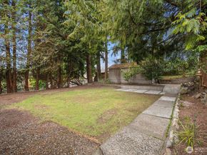 2108 E 24th Street, Bremerton WA 98310