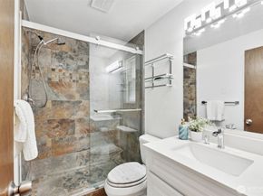 21312 NE 60th Place, Redmond WA 98053