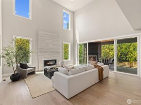 18520 83rd Avenue NE, Kenmore WA 98028