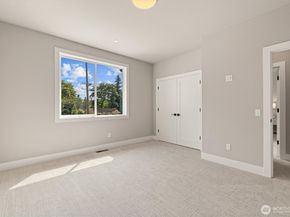 18520 83rd Avenue NE, Kenmore WA 98028