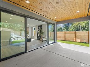 18520 83rd Avenue NE, Kenmore WA 98028