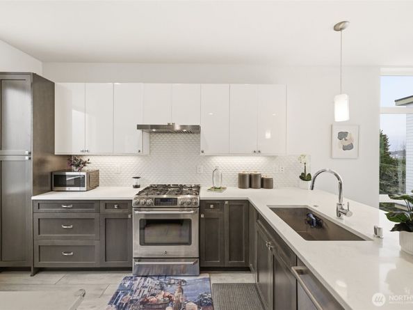 1926 Ferry Avenue SW, Seattle WA 98116