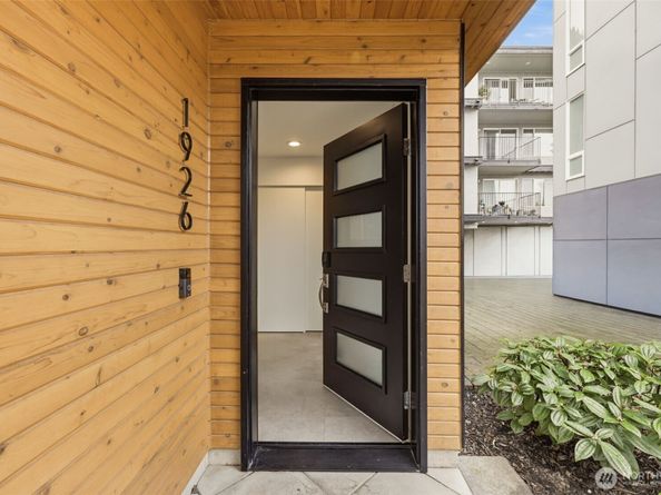 1926 Ferry Avenue SW, Seattle WA 98116