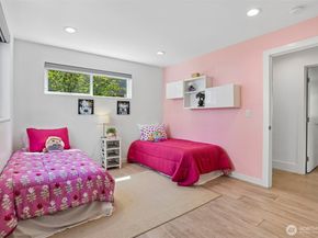 1926 Ferry Avenue SW, Seattle WA 98116
