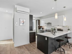 1926 Ferry Avenue SW, Seattle WA 98116