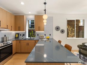 3204 33rd Avenue S, Seattle WA 98144
