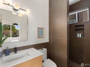 3204 33rd Avenue S, Seattle WA 98144