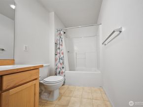 22534 43rd Avenue S 193, Kent WA 98032