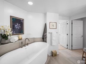 177 107th Avenue NE 1906, Bellevue WA 98004