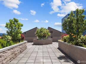 177 107th Avenue NE 1906, Bellevue WA 98004