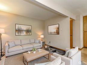 32612 3rd Place S 18C, Federal Way WA 98003