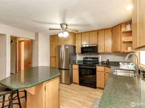 32612 3rd Place S 18C, Federal Way WA 98003