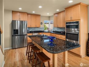 1320 N 38 Street, Renton WA 98056