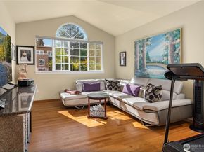 1320 N 38 Street, Renton WA 98056