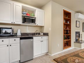 1320 N 38 Street, Renton WA 98056