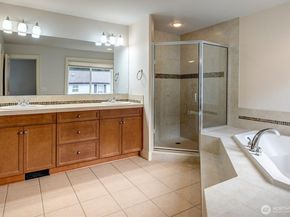 1628 154th Avenue SE, Bellevue WA 98007