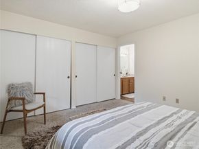 11505 SE 173rd Street 34, Renton WA 98058