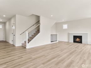 2037 NE Norseman Way, Poulsbo WA 98370