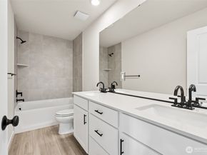 2037 NE Norseman Way, Poulsbo WA 98370