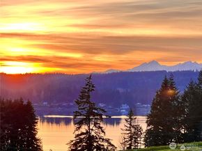 2037 NE Norseman Way, Poulsbo WA 98370