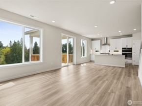 2037 NE Norseman Way, Poulsbo WA 98370