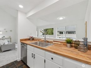 12505 NE 143rd Street B303, Kirkland WA 98034