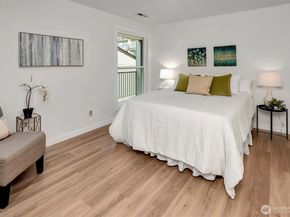 9517 NE 180th Street B203, Bothell WA 98011