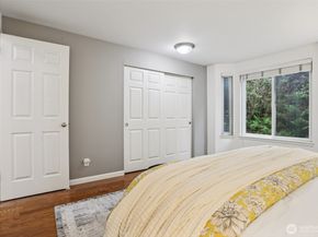 11103 NE 124th Lane B205, Kirkland WA 98034