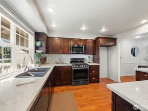 11002 SE 220th Place, Kent WA 98031