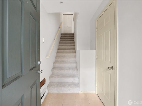 22609 42nd Place S, Kent WA 98032